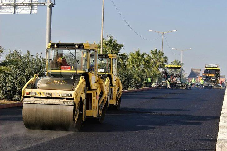 Turgut Özal Bulvarında asfalt çalışması devam ediyor G1
