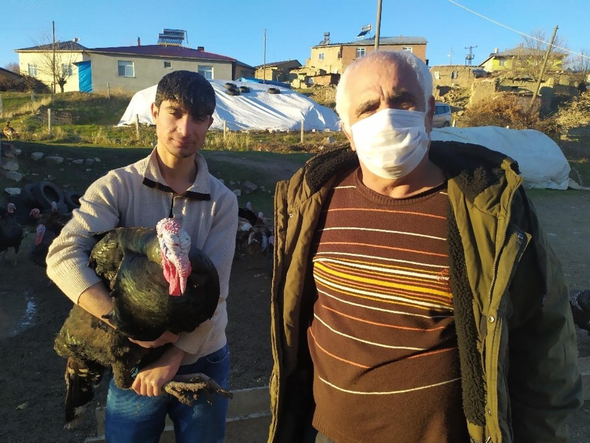 Elazığ&rsquo;da pandemi ve yasaklar hindiye talebi azalttı