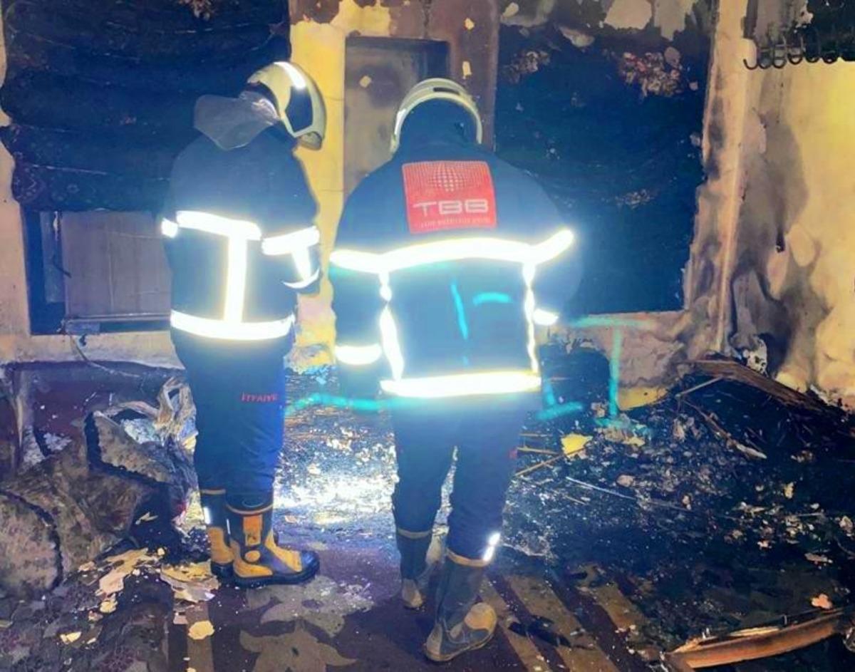 Ev yangını hasara neden oldu