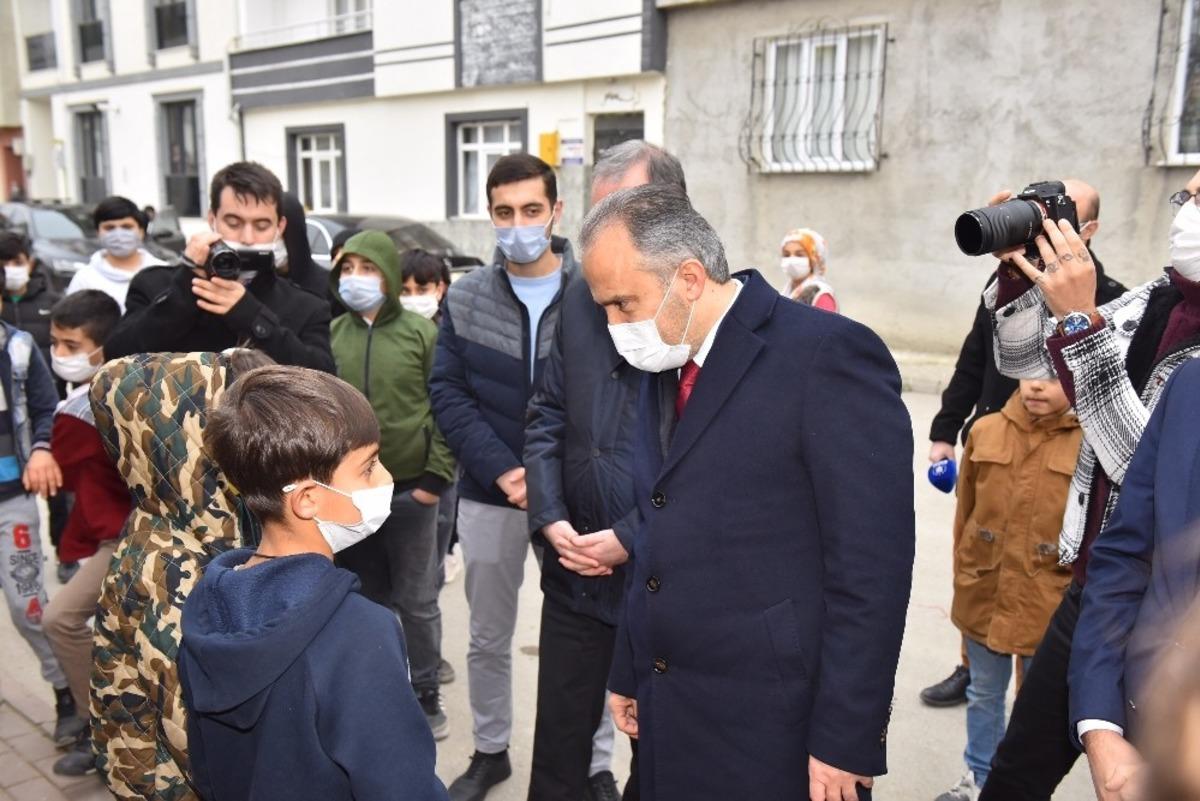 K&uuml;&ccedil;&uuml;klerden b&uuml;y&uuml;klere &ccedil;evre dersi