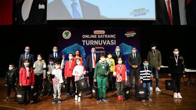 Mamak’ta el değmeden şah-mat