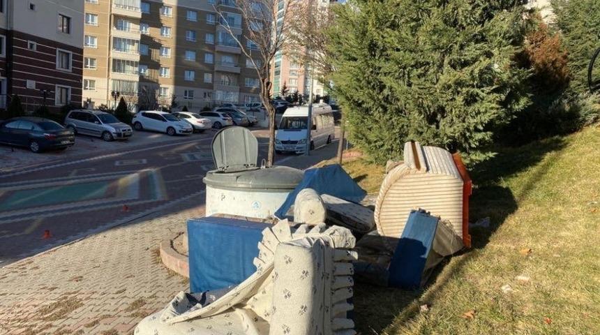 Belediye Başkanı &Ccedil;etin&rsquo;den ironili &ccedil;&ouml;p tepkisi