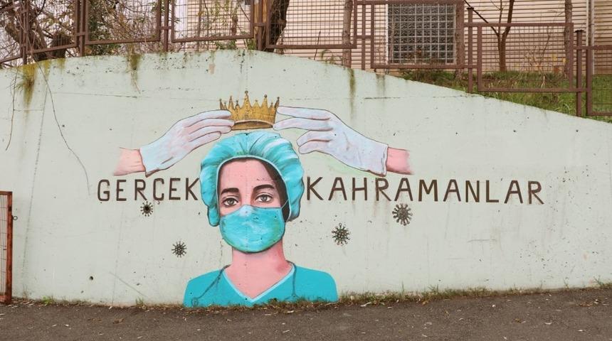 İzmit&rsquo;te sağlık &ccedil;alışanları i&ccedil;in &ouml;zel dokunuşlar