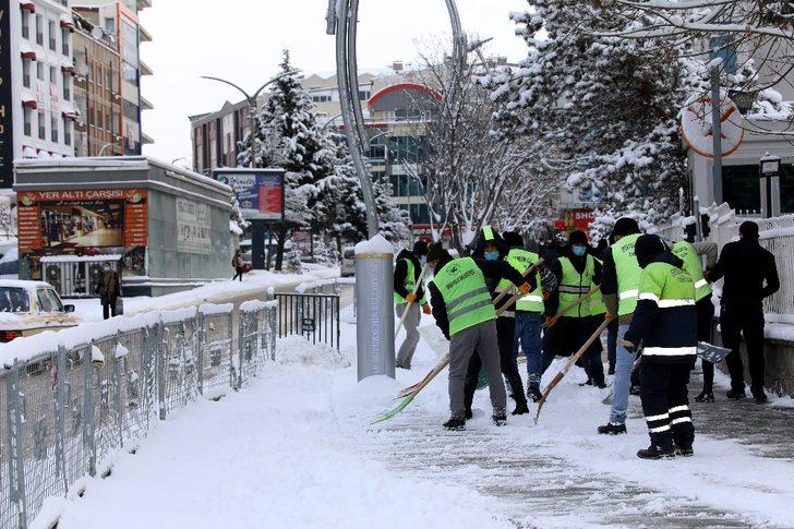 İpekyolu Belediyesinden karla mücadele çalışması G3