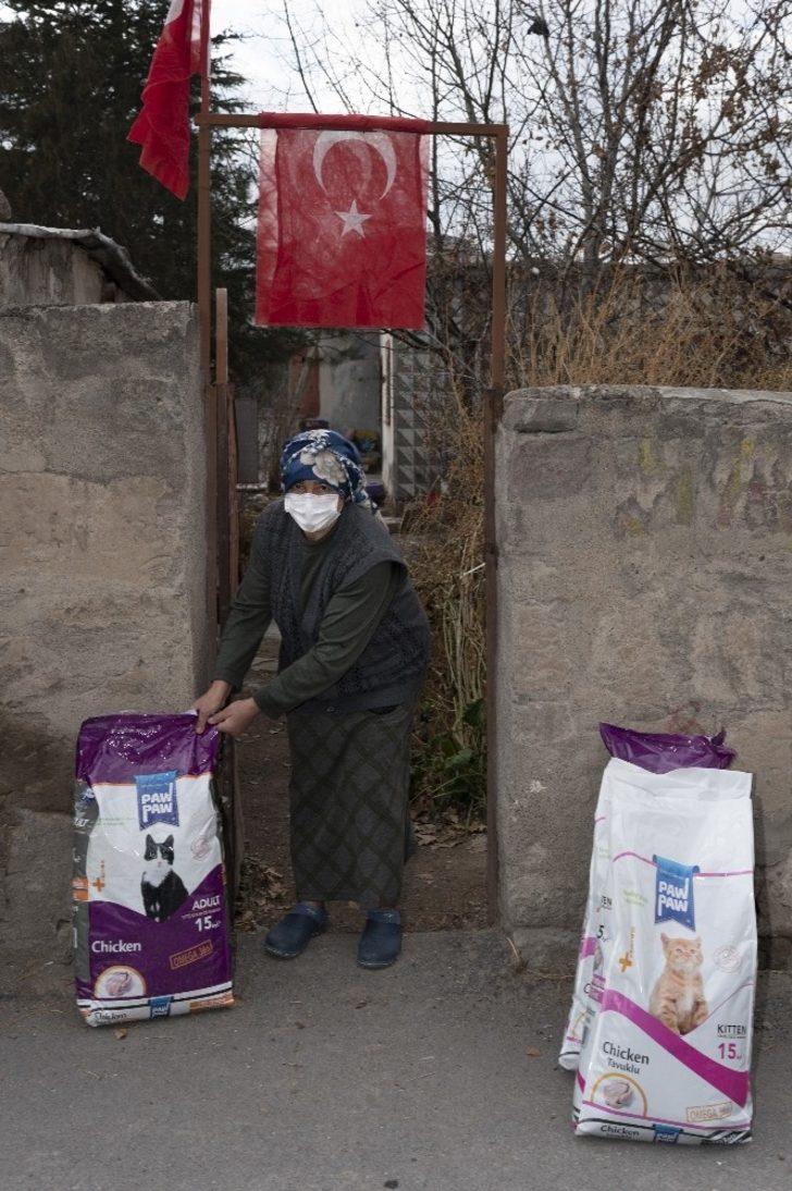 Başkan Büyükkılıç, mektupla beslediği sokak hayvanlarına destek isteyen vatandaşı ziyaret etti G4