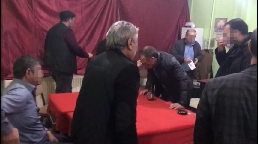 Kars’ta kumar oynayan 10 kişi yakalandı