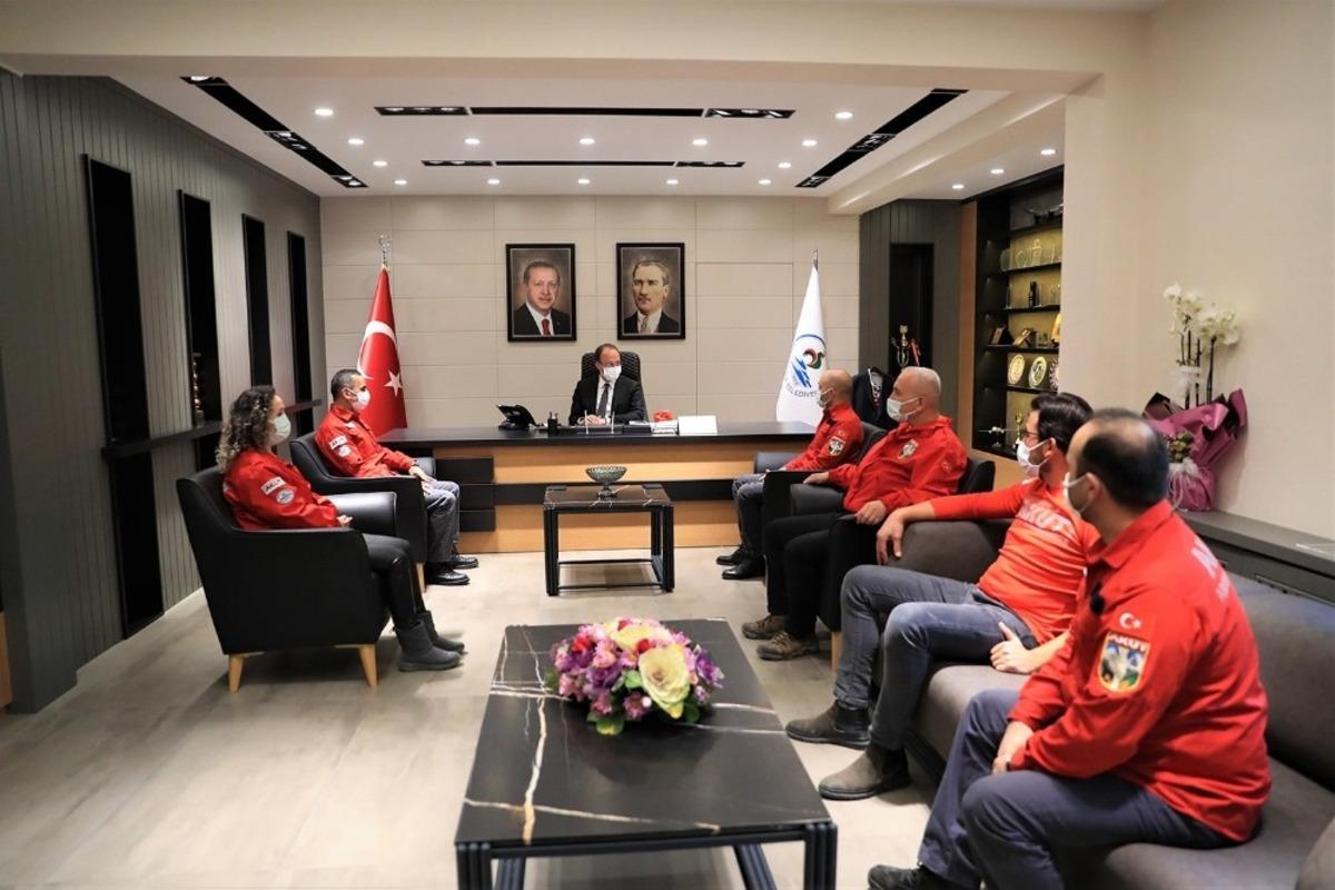 Başkan &Ouml;rki&rsquo;ye, AKUT y&ouml;netiminden ziyaret