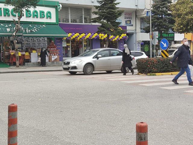 Yaya geçitlerinde kural ihlali yapan sürücülere ceza yağdı