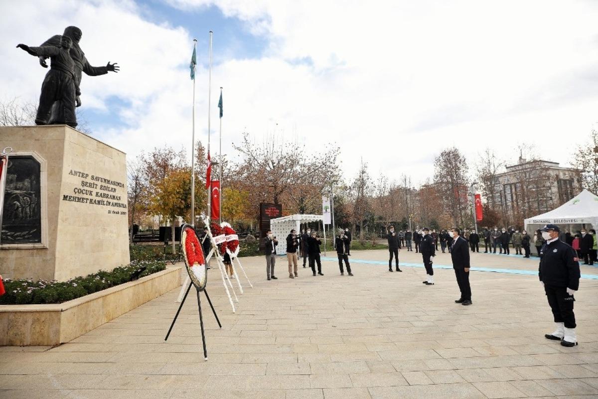 Şehit Kamil ve annesi ile &Ouml;zdemir Bey anıldı