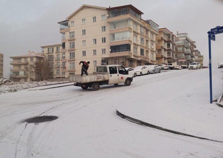 Keçiören’de 150 personelle ilk kar temizliği yapıldı G1