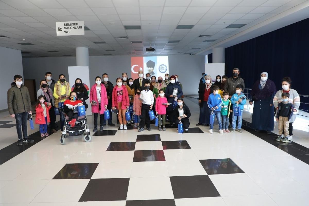 B&uuml;y&uuml;kşehirden eğitime destek devam ediyor