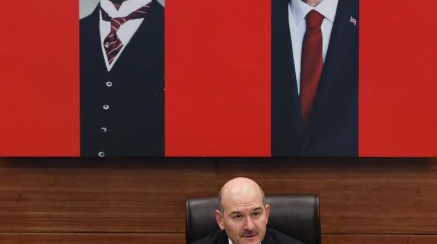 Bakan Soylu&rsquo;dan &ccedil;ıplak arama iddialarına sert tepki; "Gergerlioğlu FET&Ouml;&rsquo;c&uuml; bir ter&ouml;risttir"