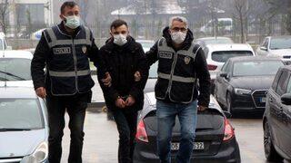 Bolu'da parkta yürüyen genç kızı bıçaklayan saldırgan yakalandı