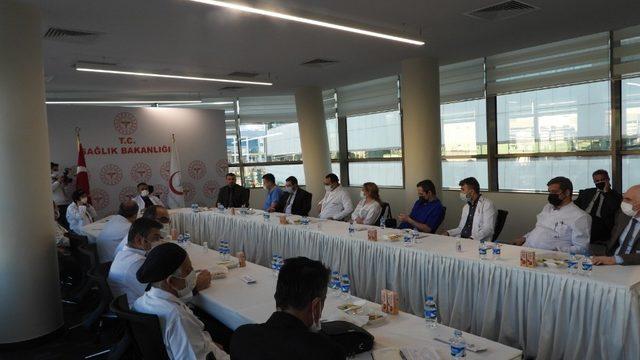 Şehir Hastanesinde doktorların kariyer kutlaması