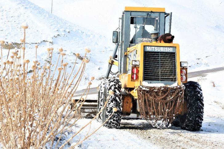 Tuşba Belediyesi’nin karla mücadele çalışmaları G3