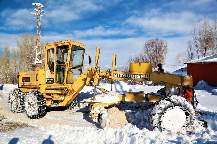 Tuşba Belediyesi’nin karla mücadele çalışmaları G4