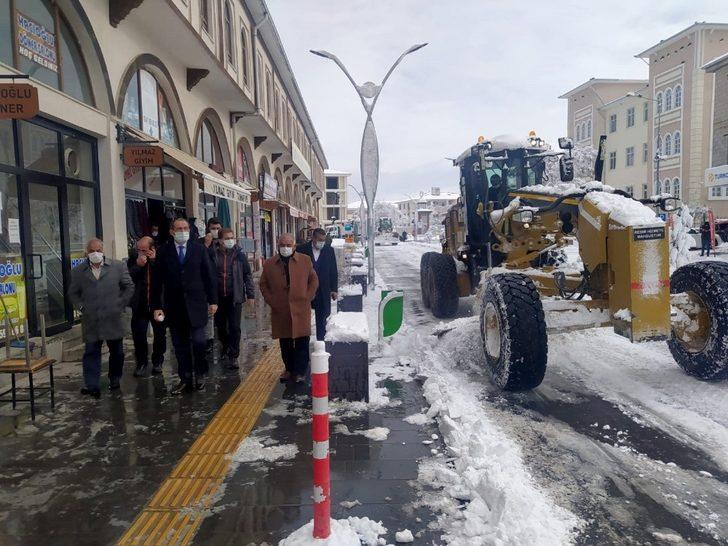 Gürpınar Belediyesi’nden karla mücadele seferberliği G3