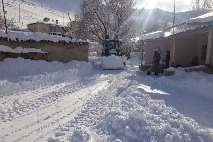 Gürpınar Belediyesi’nden karla mücadele seferberliği G5