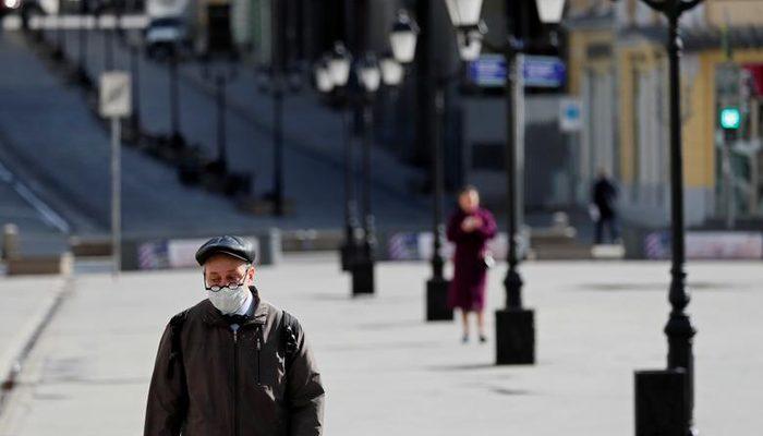 Rusya'da Kovid-19 vakaları toplu aşılamaya rağmen artıyor