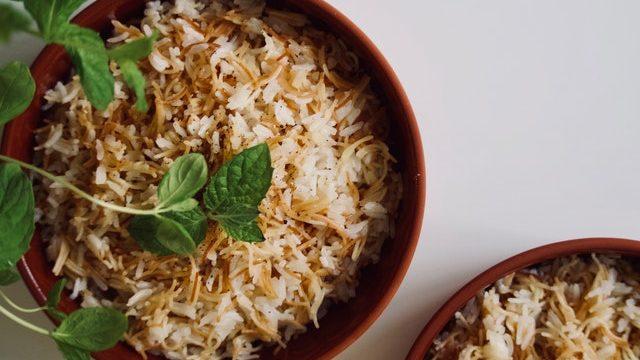 Rüyada pilav yemek ne anlama gelir? Rüyada yoğurtlu, nohutlu pilav yemek ne demek?