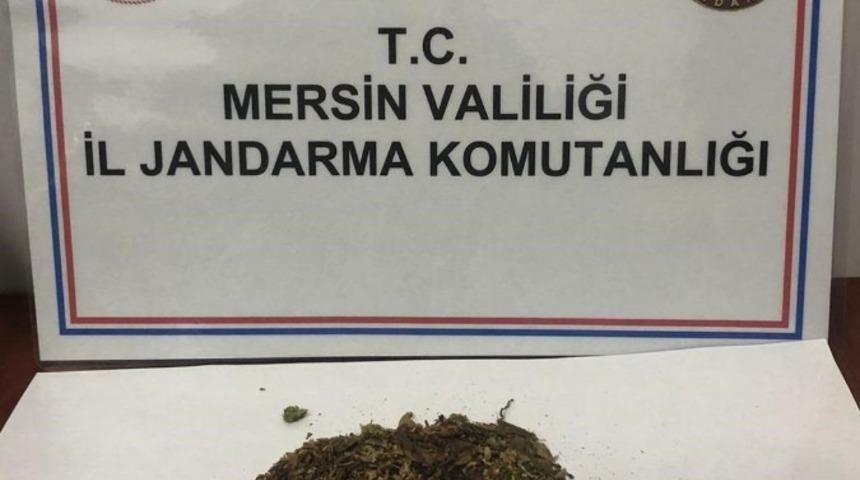 Silifke&rsquo;de iki ş&uuml;pheli 30 gram esrar ile yakalandı