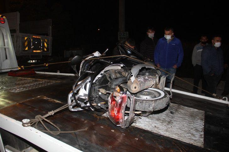 Otomobil ile çarpışan motosiklet sürücüsü öldü G2