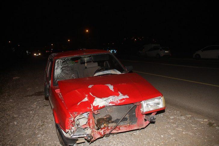 Otomobil ile çarpışan motosiklet sürücüsü öldü G3