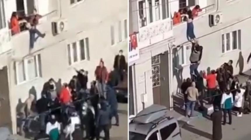 Sinir krizi geçirip penceren atlamaya çalıştı! Babası böyle kurtardı