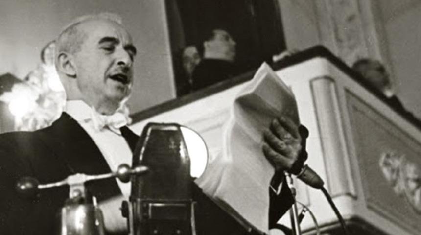 Başkan Bozkurt, İsmet İn&ouml;n&uuml;&rsquo;y&uuml; andı