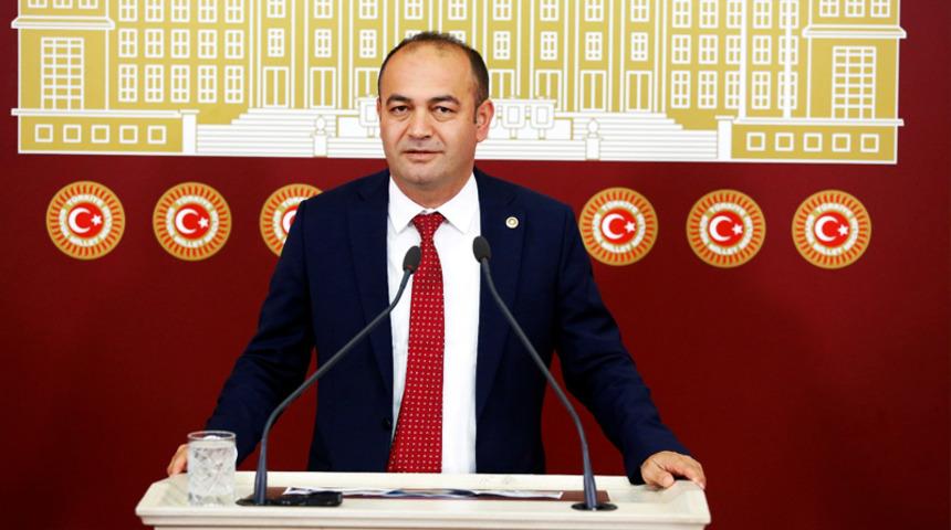 CHP'li Özgür Karabat'a şantaj soruşturmasında gözaltına alınan 4 şüpheli tutuklandı