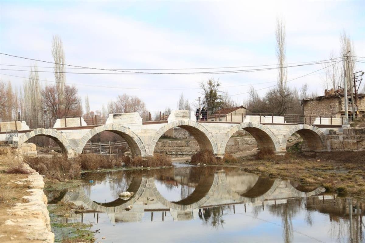 Aizanoi Antik Kenti&rsquo;nde &ccedil;alışmalar hızlandırıldı