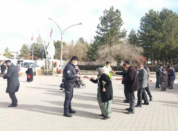 Dumlupınar pazarında HES kodu uygulaması G1