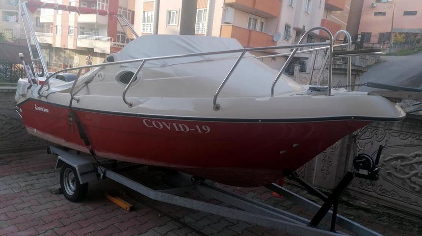 Teknesine 'Covid-19' ismini verdi