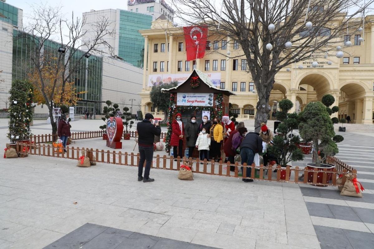 &ldquo;Sevgi Postanesi&rdquo; vatandaşlara nostalji yaşatıyor