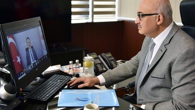 Manisa Celal Bayar Üniversitesinden ’2020 biterken pandemi ve ekonomi’ forumu
