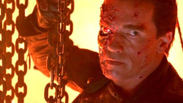 Arnold Schwarzenegger'in bu hali kızını ağlattı 