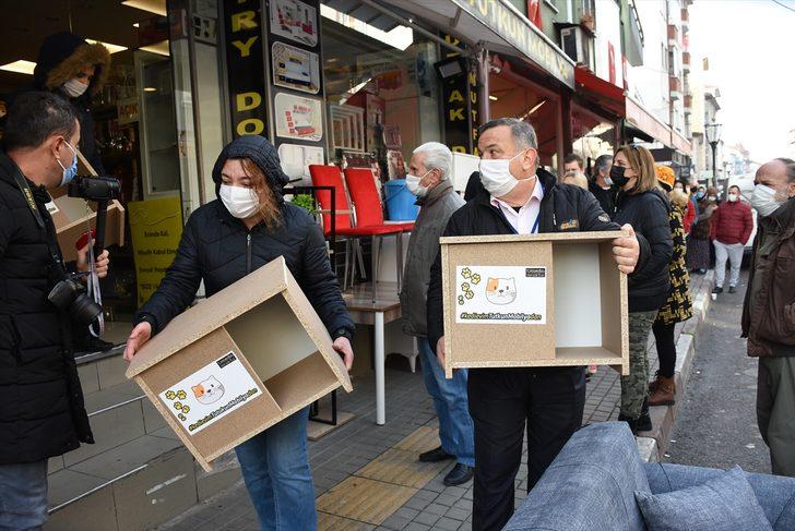 Bartın'da mobilya firmasının ürettiği 200 kedi evi dağıtıldı G1