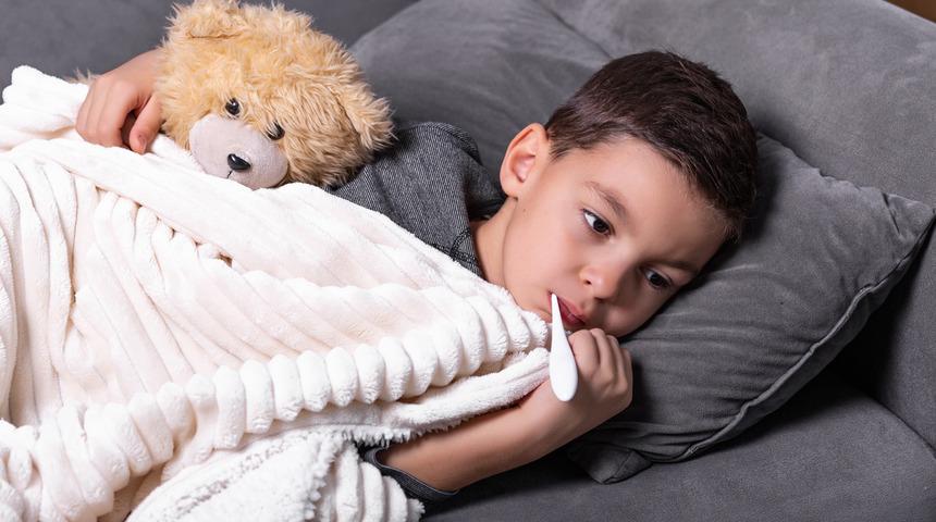 Akdeniz ateşi hastalığı (FMF) nedir? Hangi belirtilere sahiptir?