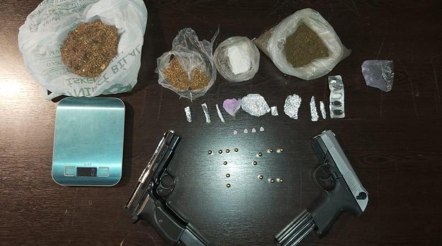 İskenderun&rsquo;da uyuşturucu operasyonu: 3 g&ouml;zaltı