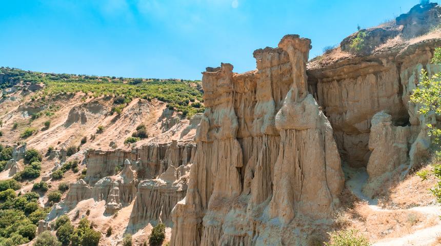 Kula Peri Bacaları nerede, nasıl gidilir? Kula Peri Bacaları yol tarifi, giriş ücreti