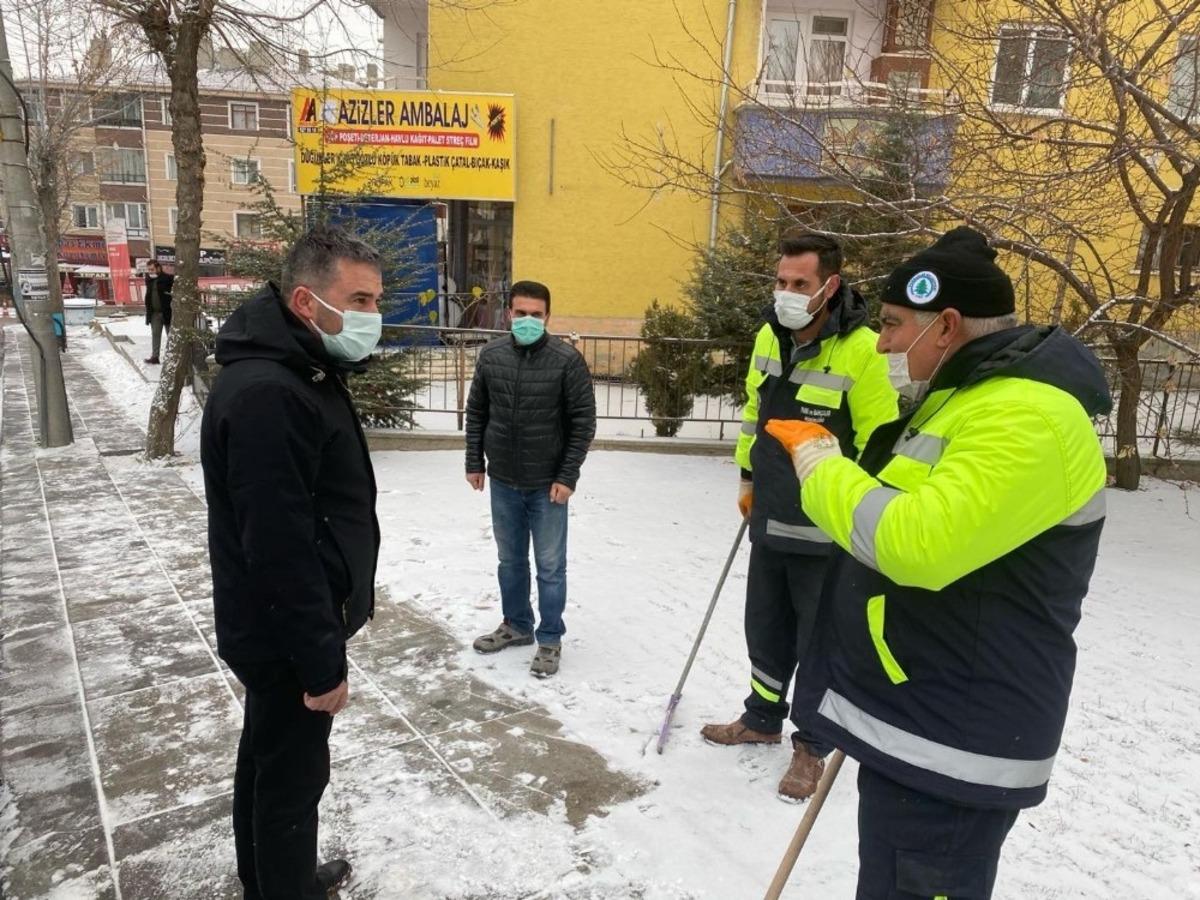 Pursaklar Belediyesinden karla etkin m&uuml;cadele