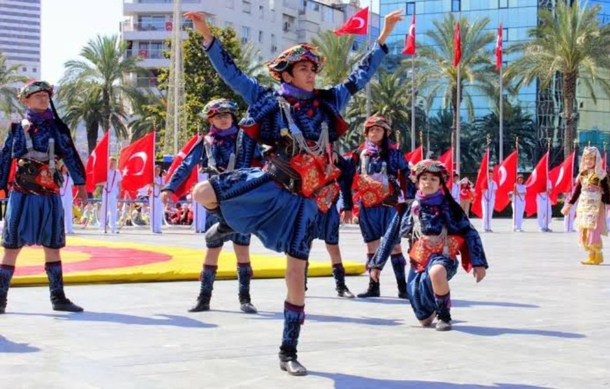 Pandemi halk oyunlarını da vurdu