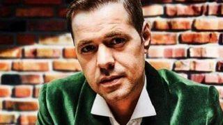 Türk Halk Müziği Sanatçısı Engin Nurşani hayatını kaybetti