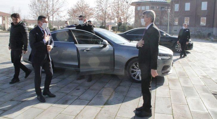 Milletvekili Erbaş’tan Rektör Uysal’a ziyaret G3