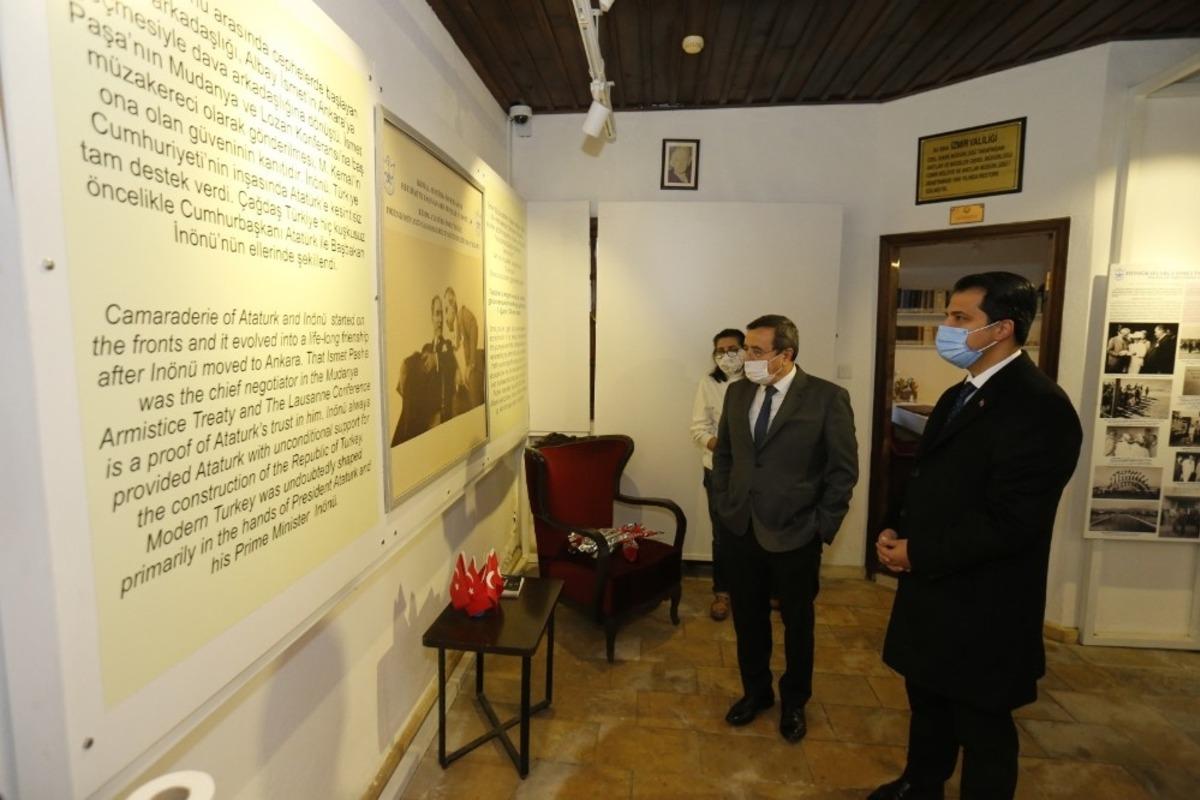 İsmet İn&ouml;n&uuml; İzmir&rsquo;deki evinde anıldı