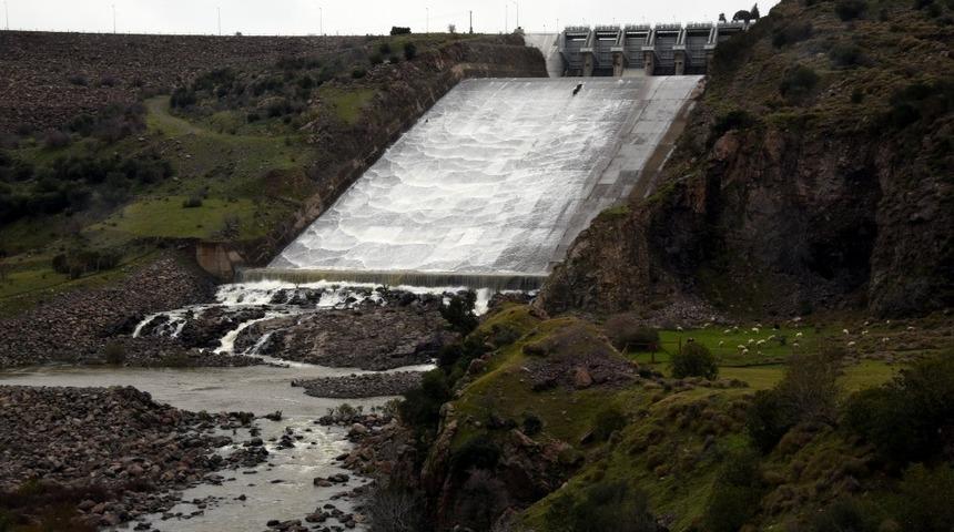 Aliağa G&uuml;zelhisar Barajı alarm veriyor