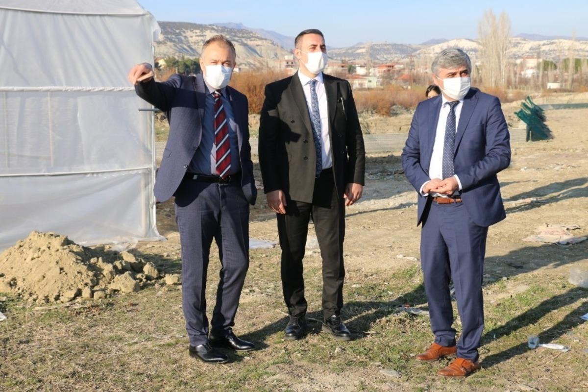 Selendi&rsquo;nin 78. serası da tamamlandı