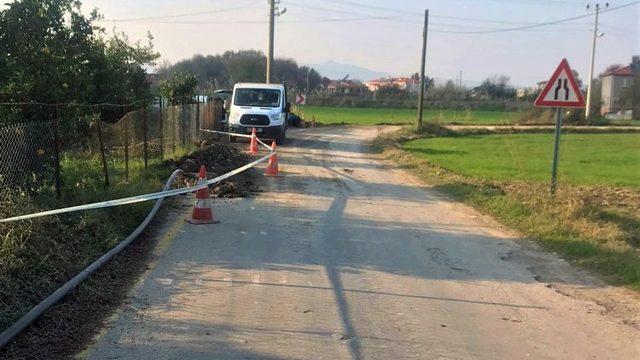 Kapukargın Mahallesi Kanalbaşı Mevkiinde İçme Suyu Hattını Yenileniyor