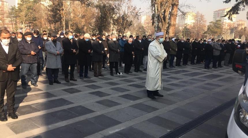 Sanayici Kadir Ercan’ın hayatını kaybetti