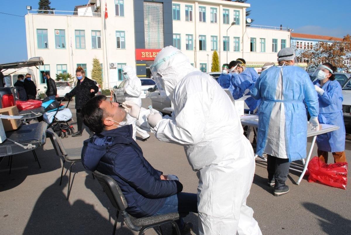 Eğirdir Kaymakamlığı &ccedil;alışanları Covid-19 testinden ge&ccedil;ti